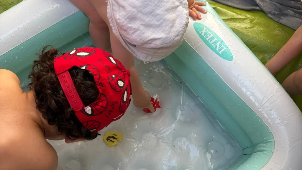 activité piscine crèche